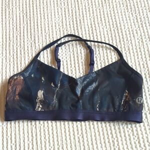 Lululemon Sports Bra Strappy North East South West Rare Women's Size 8